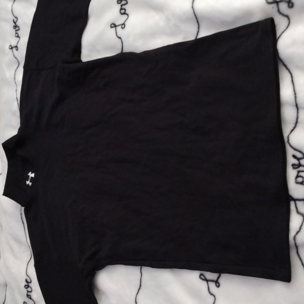 Thick Black Under Armour long sleeve shirt